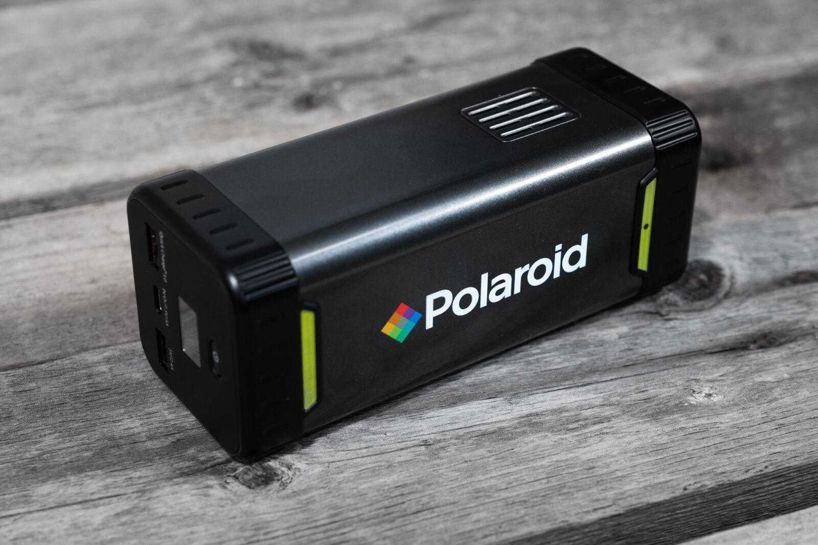 Polaroid PS100 latausasema